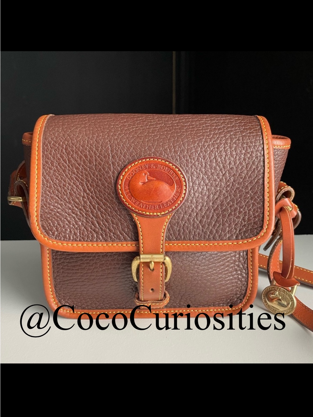 Rare Dooney And Bourke Surrey Messenger Crossbody Bag
